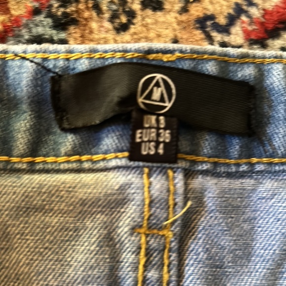 Misguided denim skirt - Picture 2 of 4